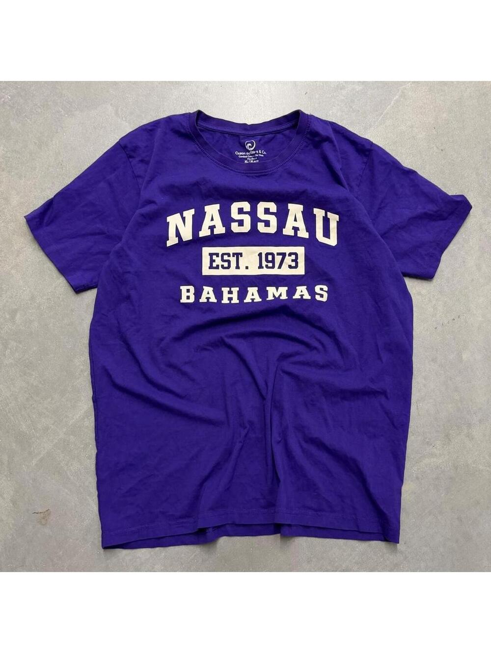 2000s Nassua Bahamas Purple Graphic Tee Shirt Sized Extra Large